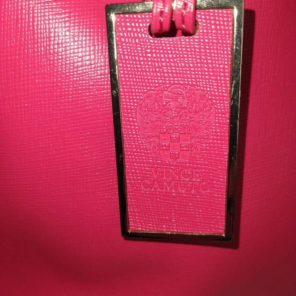 Vince Camuto - Picture 3 of 12